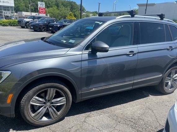 VOLKSWAGEN TIGUAN 4MOTION 2021 3VV2B7AXXMM037648 image VOLKSWAGEN TIGUAN 4MOTION 2021 3VV2B7AXXMM037648 image